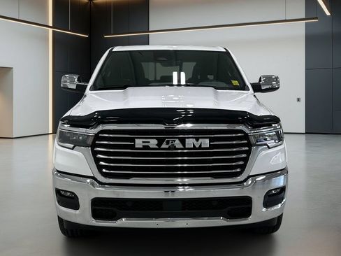 Used 2025 RAM 1500 Laramie AWD/4WD image 9