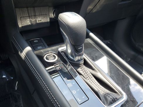 Certified 2023 Nissan Kicks SR image 24