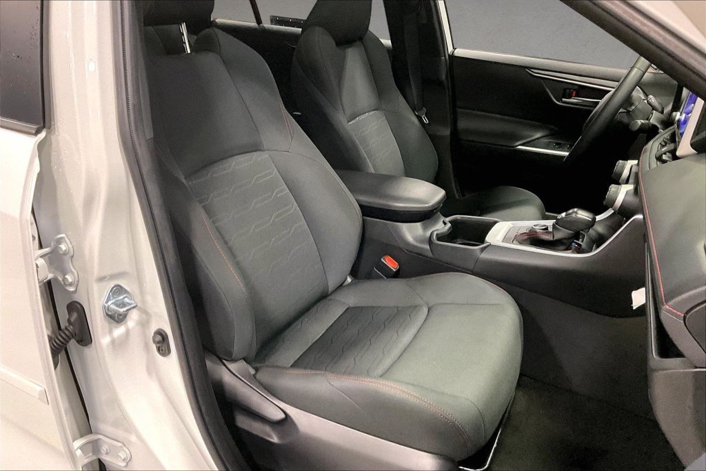 Used 2023 Toyota RAV4 SE w/ Weather & Moonroof Package AWD/4WD image 30