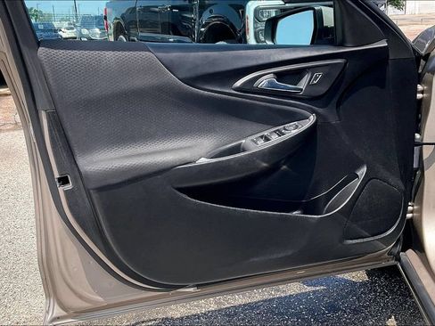 Used 2023 Chevrolet Malibu LT FWD image 17