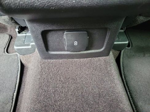 Used 2021 Lincoln Corsair Reserve image 15