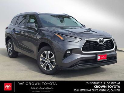 Certified 2025 Toyota Highlander XLE