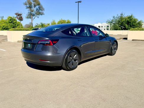 Used 2023 Tesla Model 3 Standard Range RWD image 7