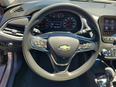 Used 2024 Chevrolet Malibu LT FWD image 22