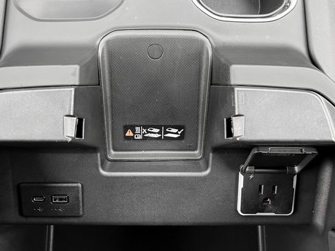 Used 2025 GMC Sierra 1500 Denali image 26