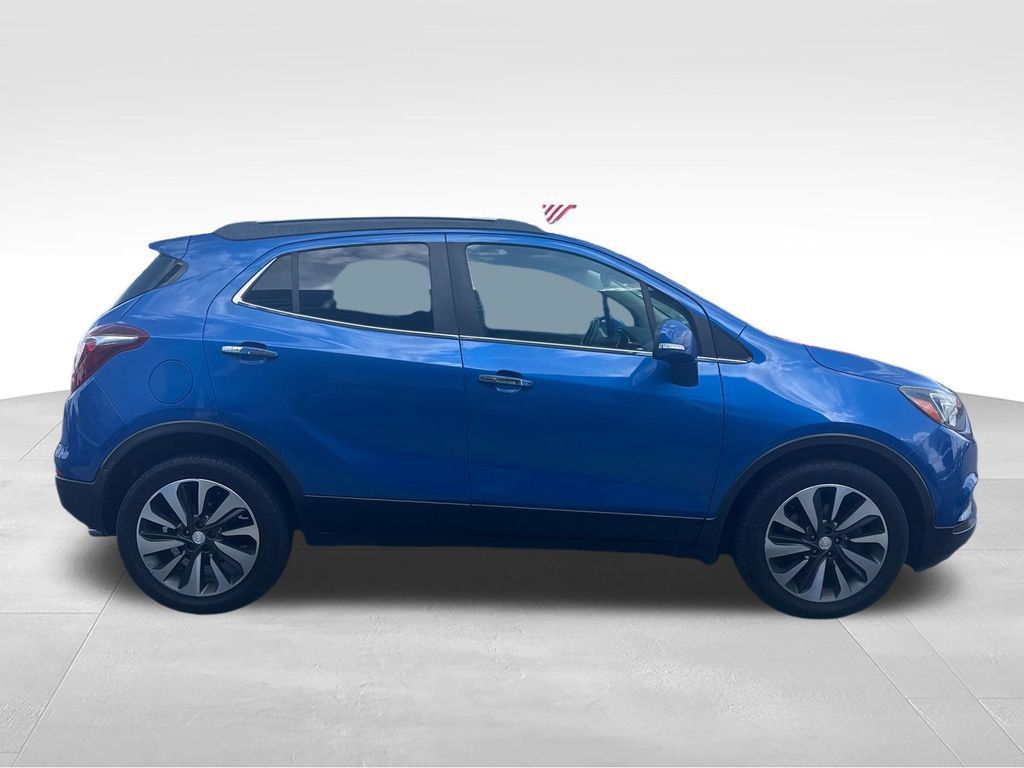 Used 2017 Buick Encore Essence FWD image 7