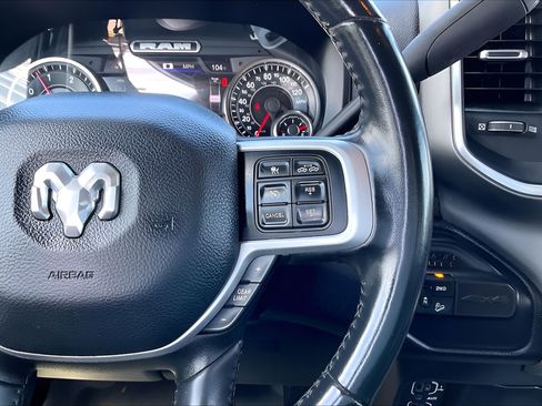 Used 2022 RAM 2500 Big Horn w/ Level B Equipment Group AWD/4WD image 11