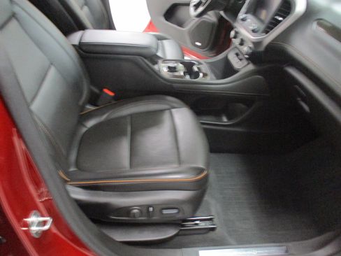 Used 2023 GMC Acadia AT4 w/ Preferred Package AWD/4WD image 16