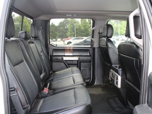 Used 2020 Ford F150 Lariat w/ Equipment Group 502A Luxury AWD/4WD image 14