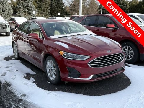 Used 2019 Ford Fusion SEL image 1