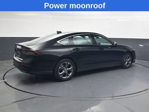 Used 2023 Honda Accord EX image 4