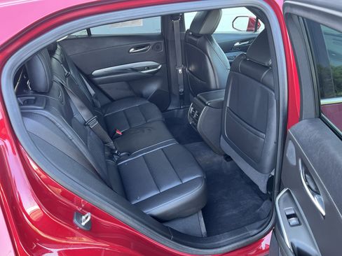Used 2020 Cadillac XT4 Premium Luxury image 14