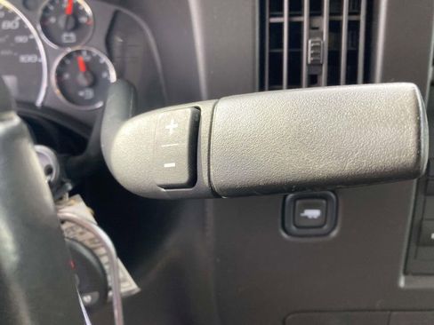 Used 2021 Chevrolet Express 2500 Work Van w/ Driver Convenience Package image 26