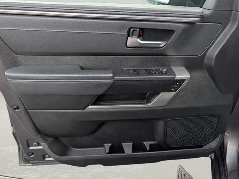 Used 2023 Toyota Tundra Platinum image 9