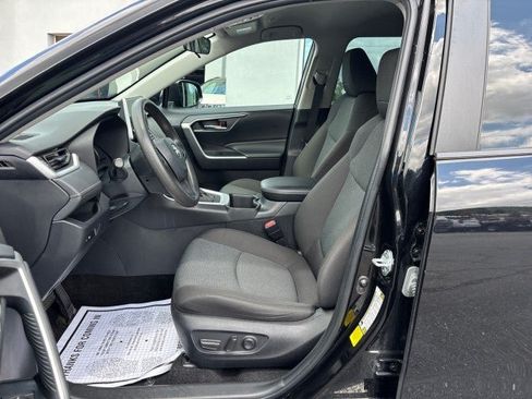 Used 2024 Toyota RAV4 XLE FWD image 12