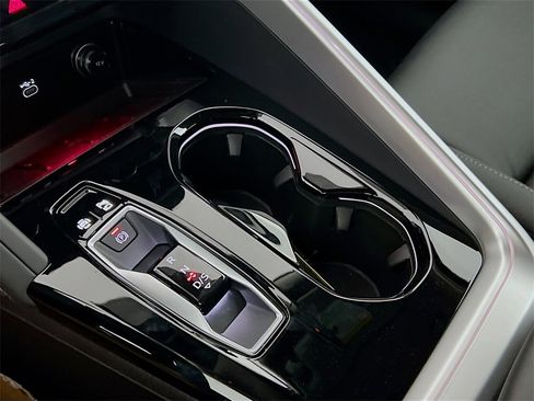 New 2025 Audi Q5 Premium Plus image 17