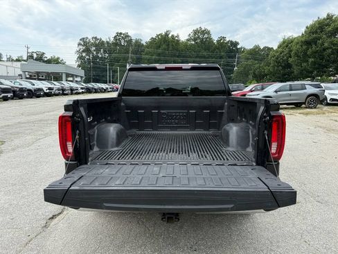 Used 2024 GMC Sierra 1500 SLT AWD/4WD image 25