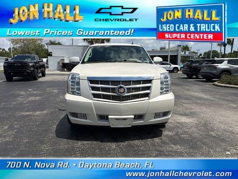 Used 2014 Cadillac Escalade Platinum AWD/4WD image 18