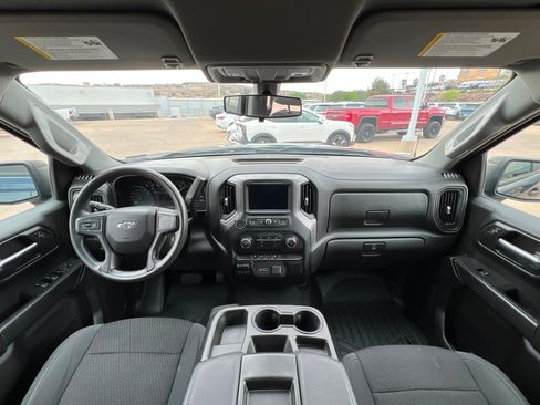 Used 2021 Chevrolet Silverado 1500 Custom Trail Boss w/ LPO, Dark Essentials Package image 10