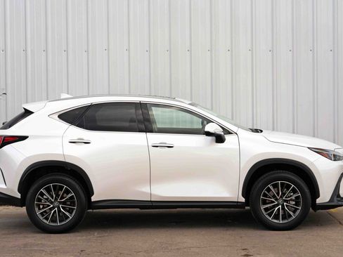 Used 2025 Lexus NX 350h AWD image 52