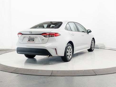 Certified 2025 Toyota Corolla LE FWD image 11