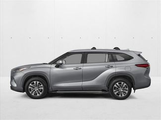 New 2026 Toyota Highlander XLE video 3