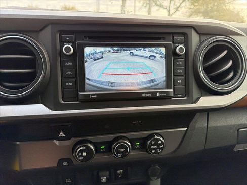 Used 2019 Toyota Tacoma SR5 image 14