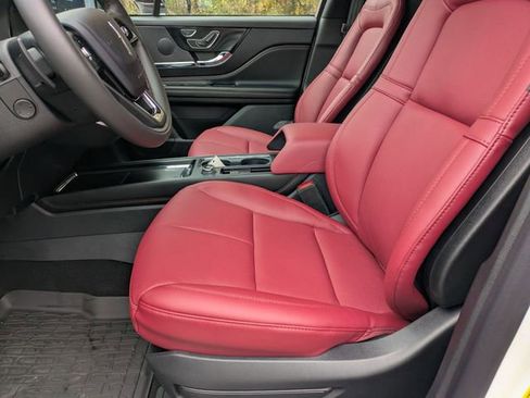 New 2026 Lincoln Corsair Reserve image 11