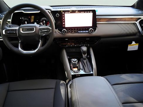 New 2026 GMC Canyon Denali image 28