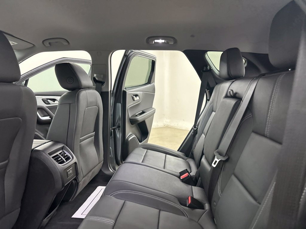 New 2026 Chevrolet Blazer LT w/ Midnight/Sport Edition AWD/4WD image 30