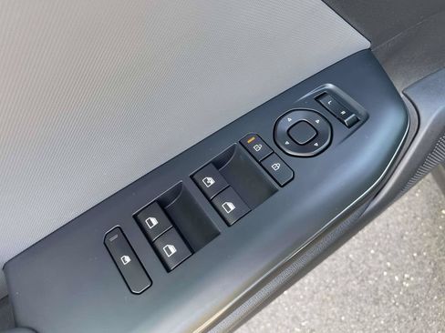 Used 2025 Kia K4 FWD image 15