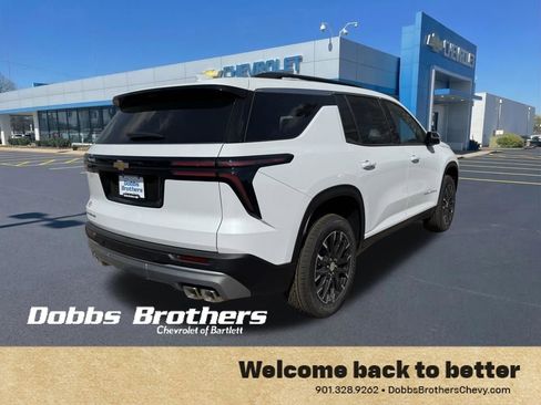 New 2026 Chevrolet Traverse LT w/ Sun and Wheel Package FWD image 5