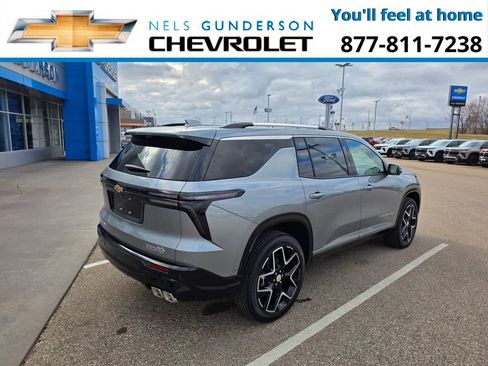 New 2026 Chevrolet Traverse High Country w/ LPO, Floor Liner Package AWD/4WD image 7