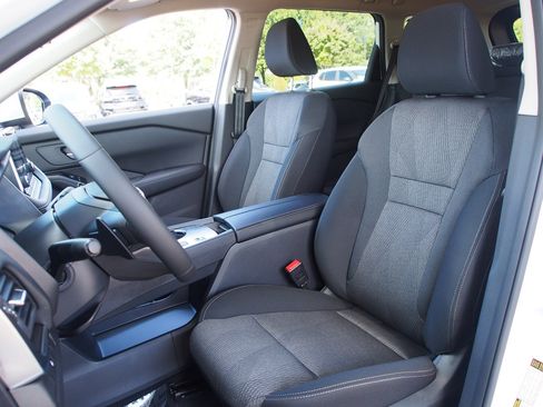 Used 2026 Nissan Rogue SV FWD image 15