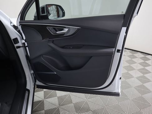 Used 2026 Audi Q7 3.0T Premium Plus w/ Premium Plus Package image 29