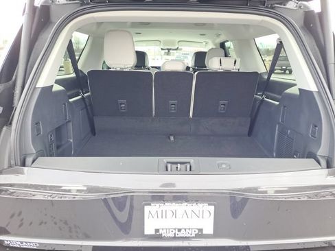 New 2026 Lincoln Navigator L Premier AWD/4WD image 50
