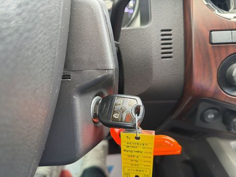 Used 2016 Ford F350 Lariat w/ Lariat Ultimate Package image 19