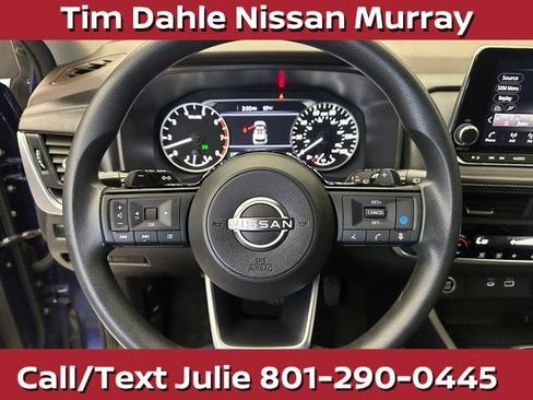 Used 2023 Nissan Rogue SV AWD/4WD image 25