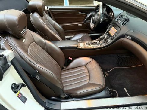 Used 2009 Mercedes-Benz SL 63 AMG image 14