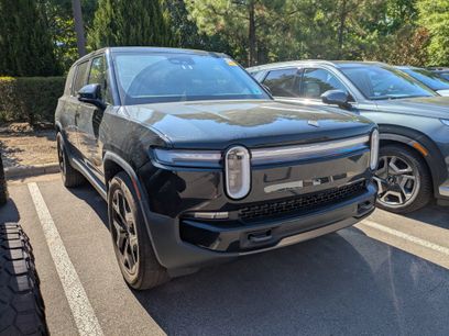 Used 2026 Rivian R1S Premium