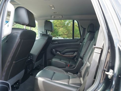 Used 2019 Chevrolet Tahoe LT w/ RST Edition AWD/4WD image 16