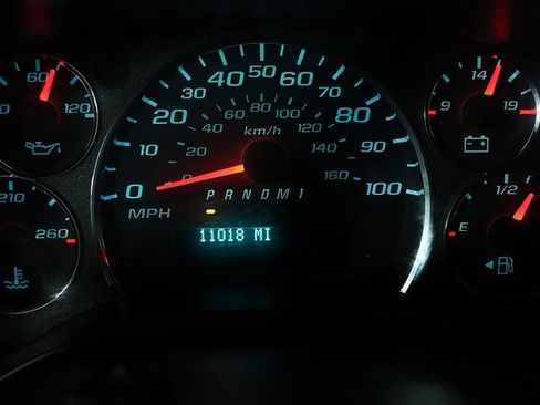 Used 2024 Chevrolet Express 2500 w/ Driver Convenience Package image 14