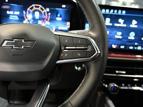 Used 2024 Chevrolet Traverse Z71 w/ LPO, Floor Liner Package image 23