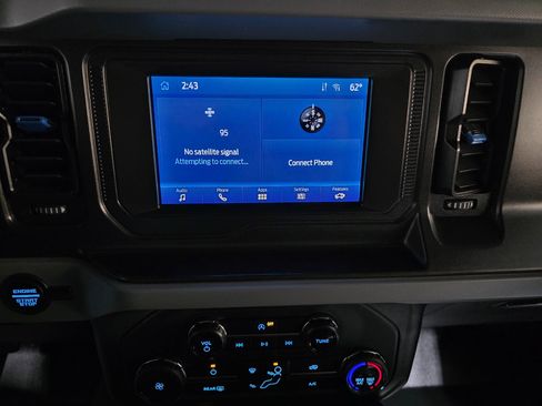 Used 2022 Ford Bronco Black Diamond image 50