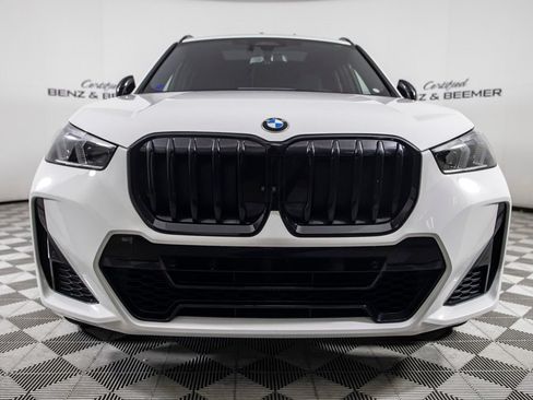 Used 2023 BMW X1 xDrive28i w/ M Sport Package AWD/4WD image 5