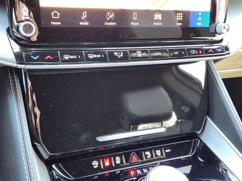 New 2026 Jeep Grand Wagoneer 4WD image 12