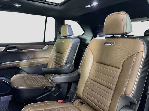 New 2026 GMC Acadia Denali Ultimate AWD/4WD image 25