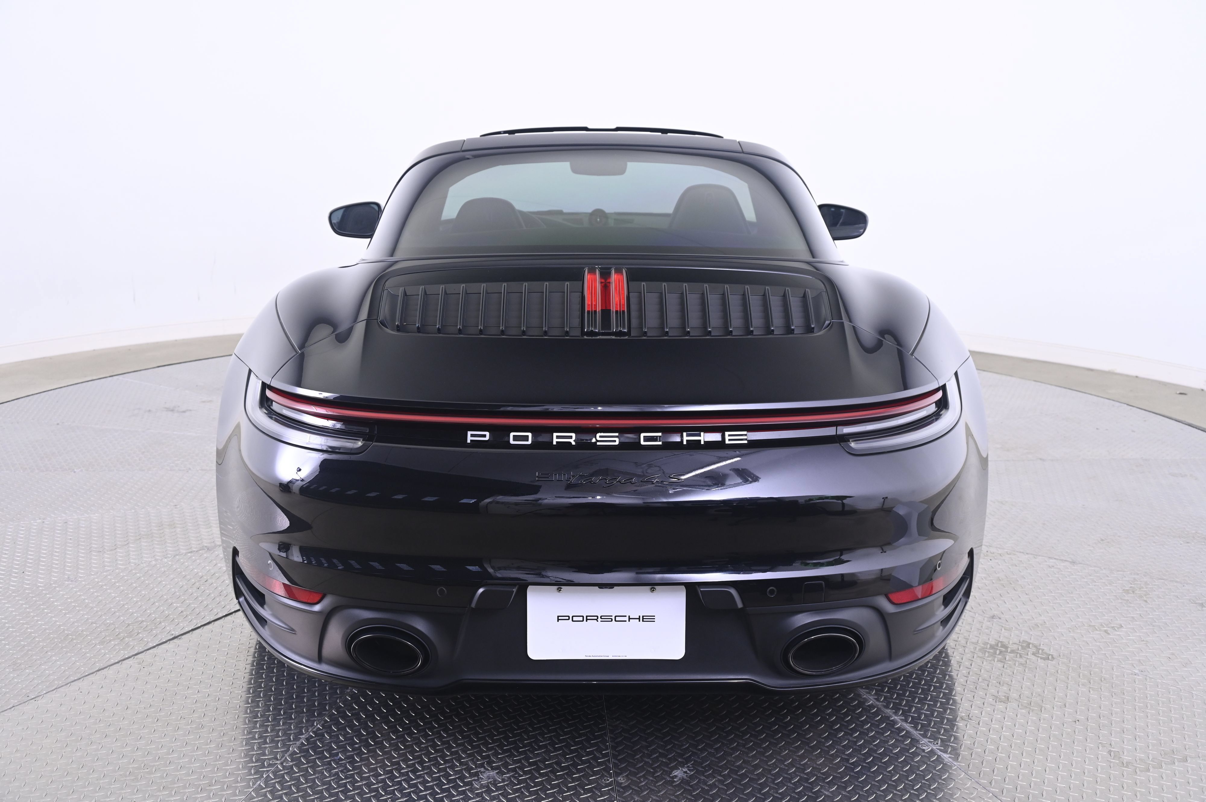 Certified 2024 Porsche 911 Targa 4S AWD/4WD image 6