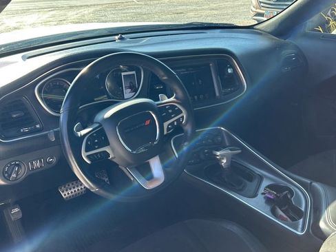 Used 2016 Dodge Challenger R/T Scat Pack w/ Leather Interior Group image 7