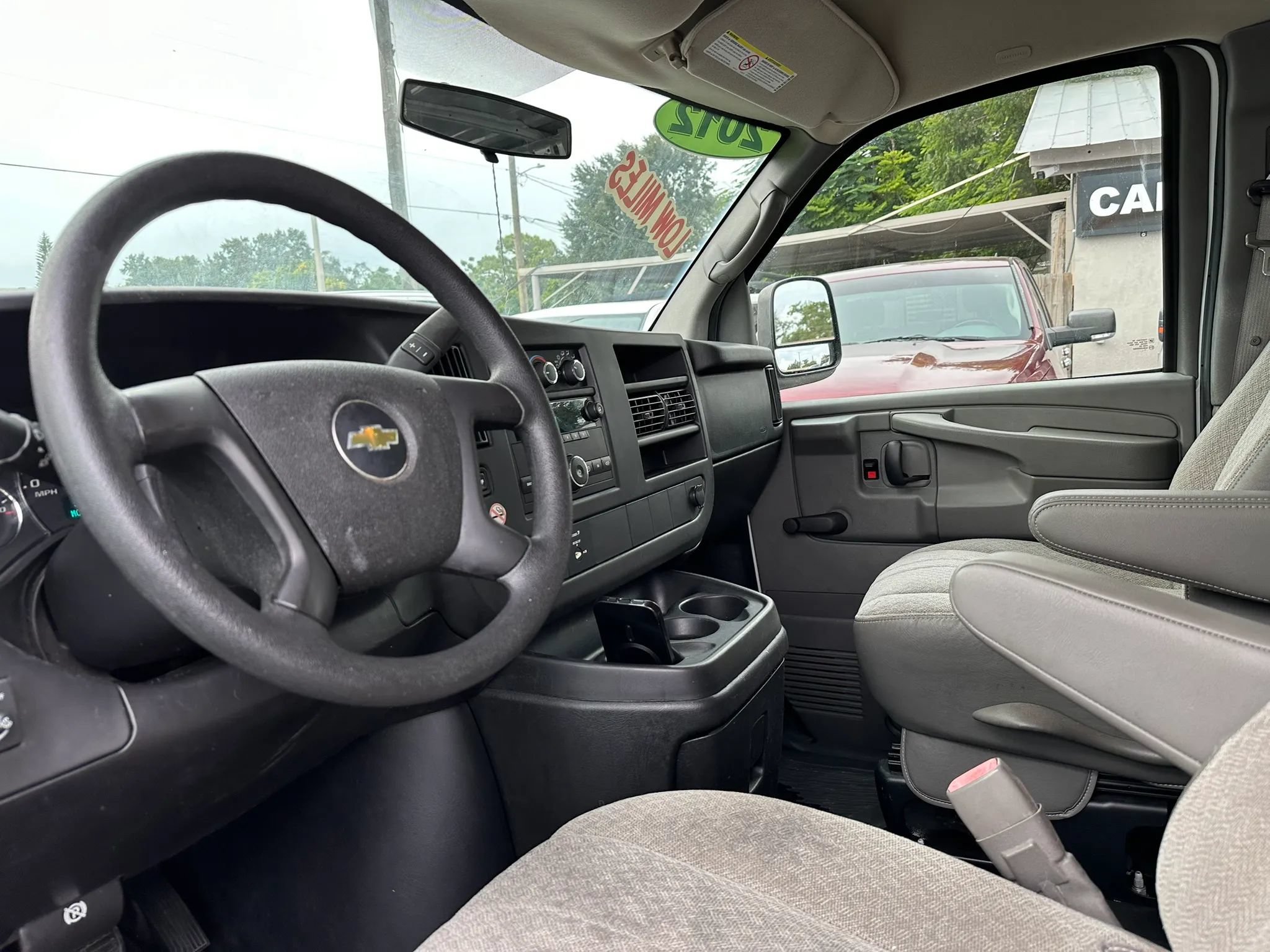 Used 2012 Chevrolet Express 2500 RWD image 9